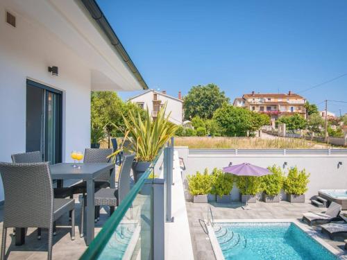 Holiday Home Villa Elodie by Interhome