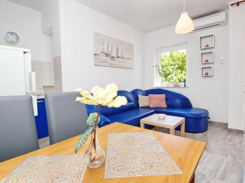 Apartment Wohnung in Baška mit Eigenem Balkon by Interhome