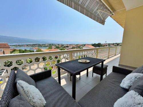 Apartment Apartment Rozi by Interhome