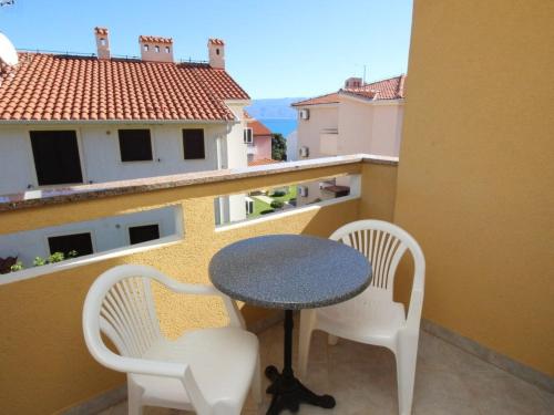 Apartment Appartement in Baška mit Eigenem Balkon by Interhome