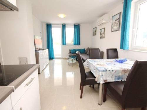Apartment Wohnung in Baška mit Eigenem Balkon by Interhome