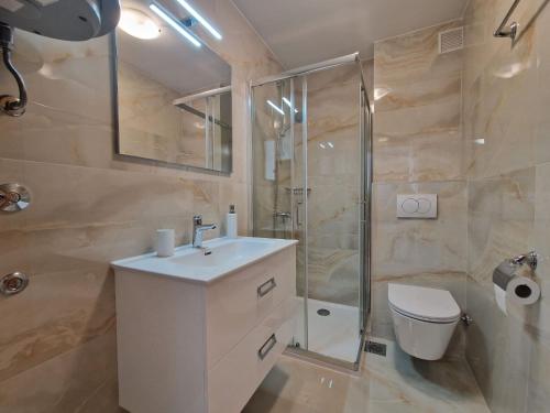 Apartment Modern eingerichtete Apartment ideal für junge Paaren im Zentrum von Baska by Interhome