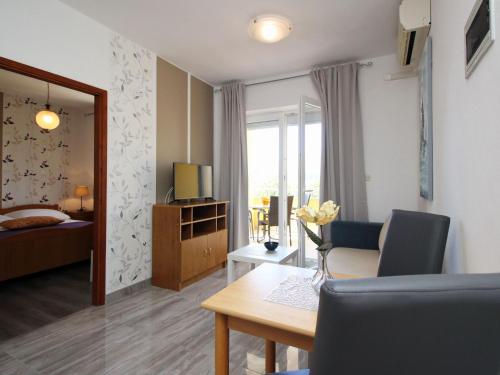 Apartment Modern eingerichtete Apartment für 4 Personen- Klimatisiert- freie Parkplatz un by Interhome