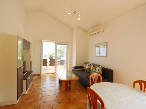 Apartment Pintar A4-2 Zarok by Interhome