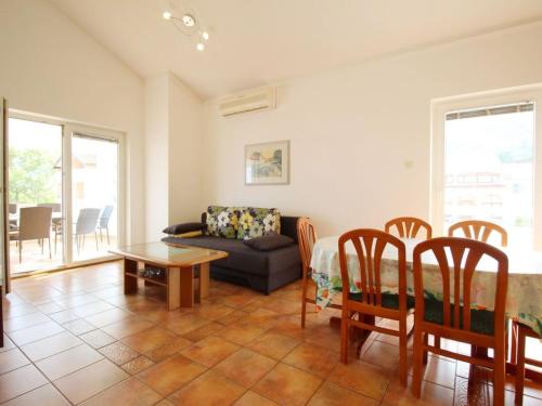 Apartment Pintar A4-2 Zarok by Interhome