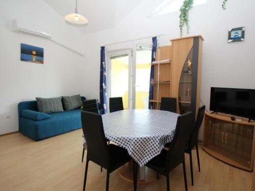 Apartment Wohnung in Baška mit Eigenem Balkon by Interhome