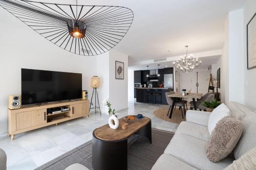 City Center Beach Access Apartment With Style