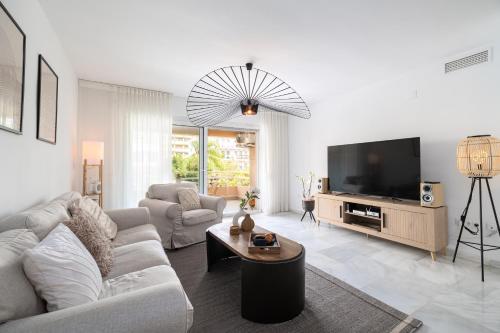City Center Beach Access Apartment With Style