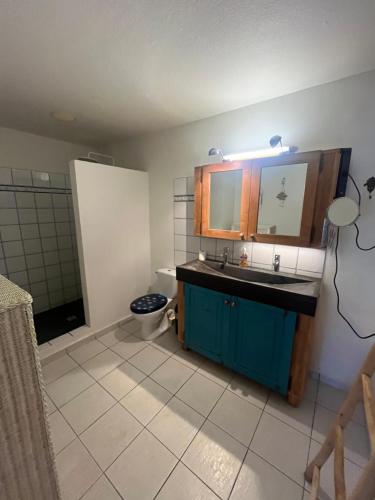 Dapur atau dapur kecil di Villa CECILIA