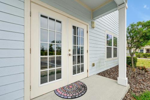 Charming Oasis with King Bed Close to Disney 4BR photo 4