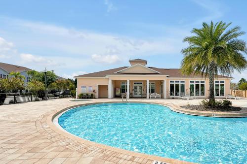 Charming Oasis with King Bed Close to Disney 4BR photo 63