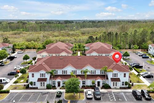 Charming Oasis with King Bed Close to Disney 4BR photo 48