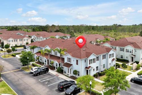 Charming Oasis with King Bed Close to Disney 4BR photo 54