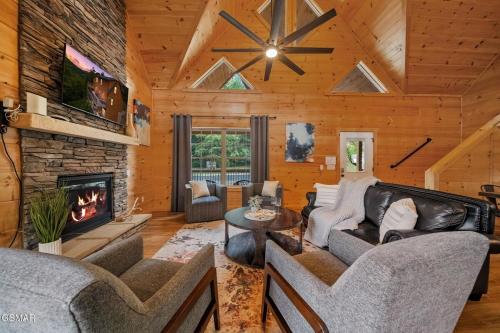 Cabin in Sevierville photo 7
