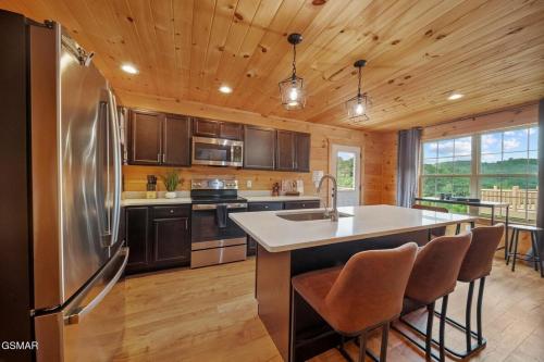 Cabin in Sevierville photo 16