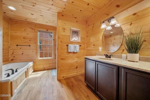 Cabin in Sevierville photo 21
