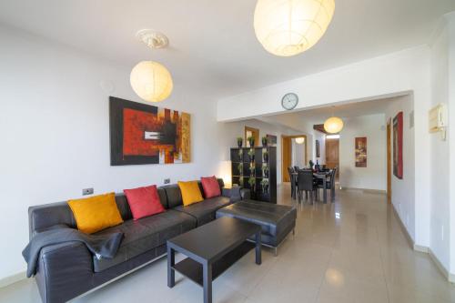 Excellent Playa Blanca Villa 4 Bedrooms Villa Mestana Modern Interiors
