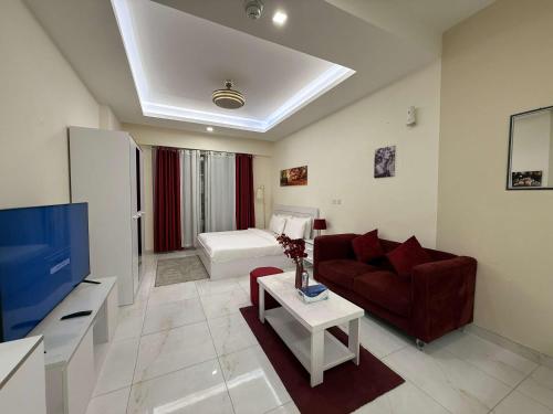 Chic Studio in Dar Al Jawhara Residence