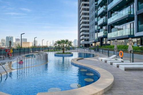 Resort lifestyle, Fantastic Views, Bright & Brand new