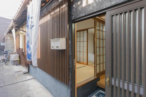 Yuan Shan Machiya in Kyoto a 10 minute walk from Tō ji Temple