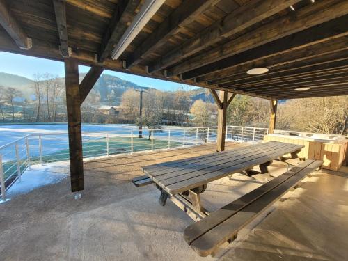 Location 12 personnes SPA pêche chez Mémère Hélène
