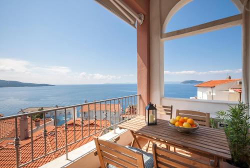 Kanonika Homes Stunning Sea View Apartment