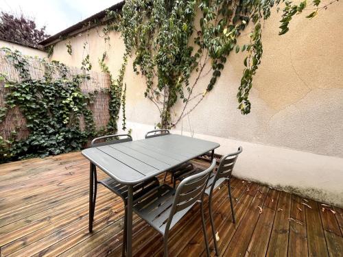 Luton RDC avec terrasse calme proche centre ville