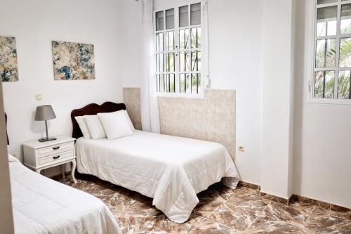 Casa Huelin - Apartamento y Loft, Playa 200m, Patio Privado, Centro Málaga
