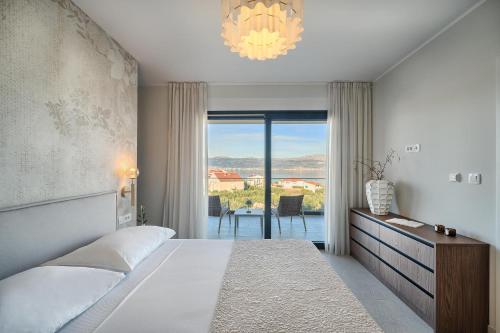 Oceanview Penthouse