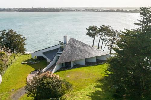 Exclusivité Villa d'Exception en Bord de Mer