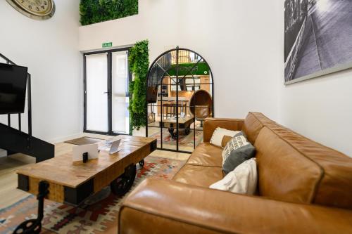 ALG310B - Amplio y moderno Loft con terraza privada en Madrid - Alquiler temporal