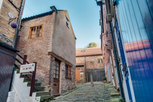 The Cow House - In the heart of Whitby photo 21