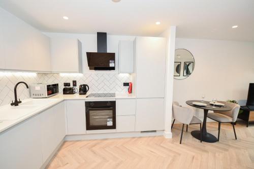 Foto Modern 1 Bed Flat in Central Manchester w Balcony 3