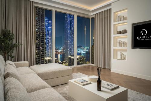 Daniels 2BR at Creek Gate with Canal View