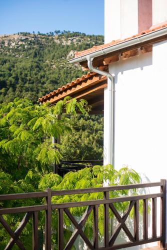 Gallery image of Menir Luxury Apartments in Prinos