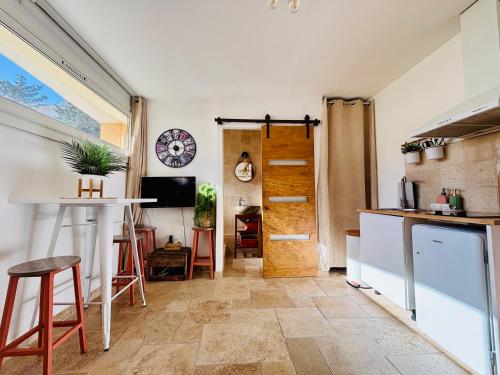 studio centre de Hyeres ( 4 personnes )