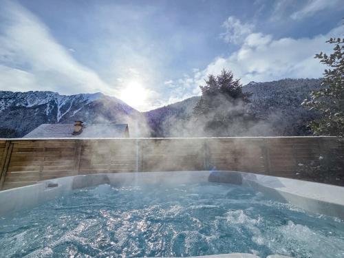 Feuille de Cimes Jacuzzi et Sauna Le Sylvestre