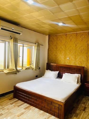 VICTORUS LUXURY HOTELS &APARTMENt