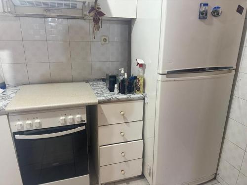 Køkken eller tekøkken på Apartment Dinos
