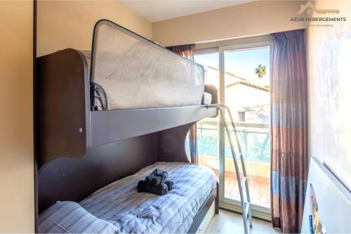Antibes, chemin de Vallauris, Appartement 4 personnes piscine parking photo 8
