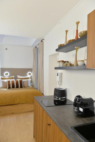 Bright and Central Studio - Paris