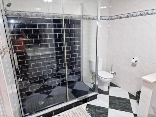 Quarto Black
