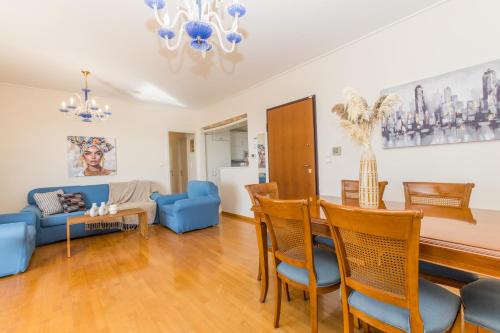 Raise Glyfada Sky Residence