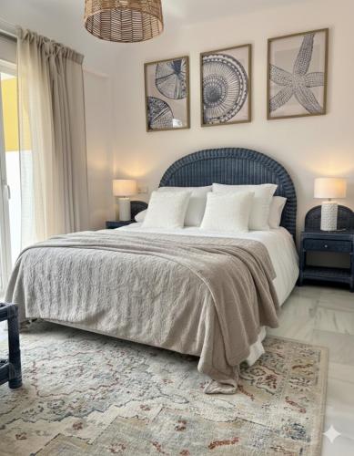 Elviria 2-level Apt Beach-Pool access, fully equipped