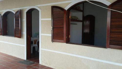 Gallery image of CASA 7 qts sendo 4 suites, Piscina Churrasqueira 200 m praia Anjos in Arraial do Cabo