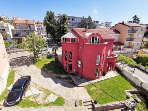Apartment Wohnung mit Balkon- tolle Lage by Interhome