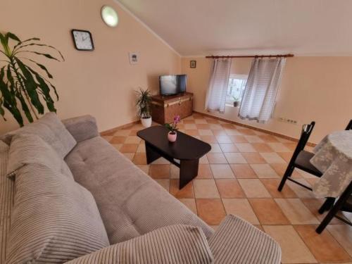 Apartment Wohnung mit Balkon- tolle Lage by Interhome
