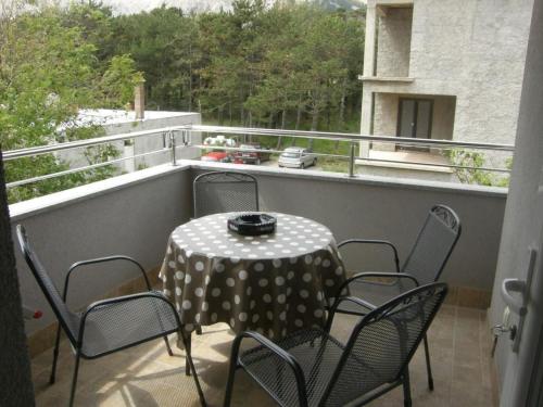 Apartment Appartement in Baška mit Eigenem Balkon by Interhome