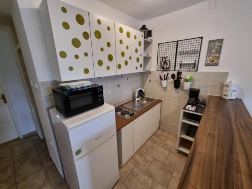 Apartment Wohnung in Crikvenica mit privatem Parkplatz by Interhome