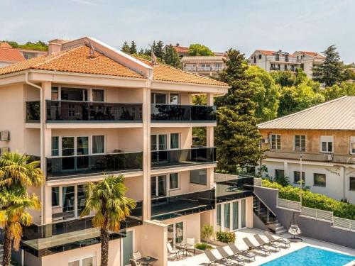 Apartment Moderne Wohnung in Crikvenica mit schöner Terrasse by Interhome
